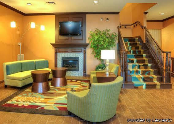 Comfort Inn & Suites Fayetteville-University Area Экстерьер фото